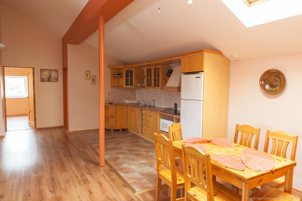 Ferienwohnung Apartamenti Alto & Ko Jūrkalne Zimmer foto